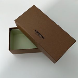 Authentic Burberry Sunglasses Bus